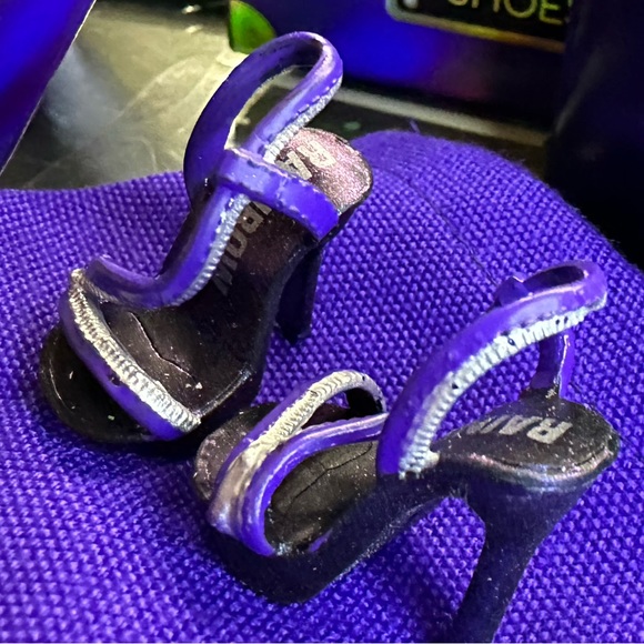 Rainbow High Mini Accessories Studio Violet Willow Crystal High Heels Doll Shoes - Picture 2 of 10